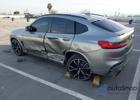 2021 BMW X4 M z USA, uszkodzony, nr VIN 5YMUJ0C04M9D00744